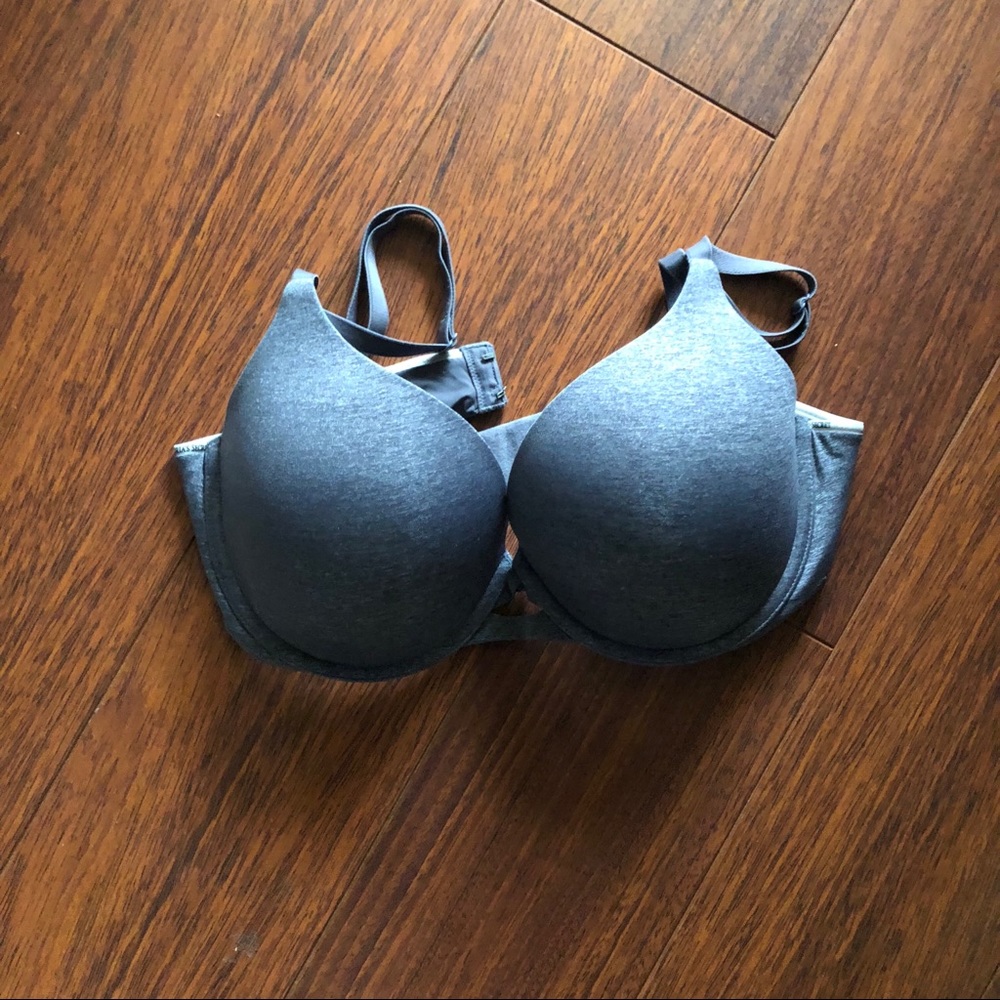 Victoria’s Secret padded perfect bra